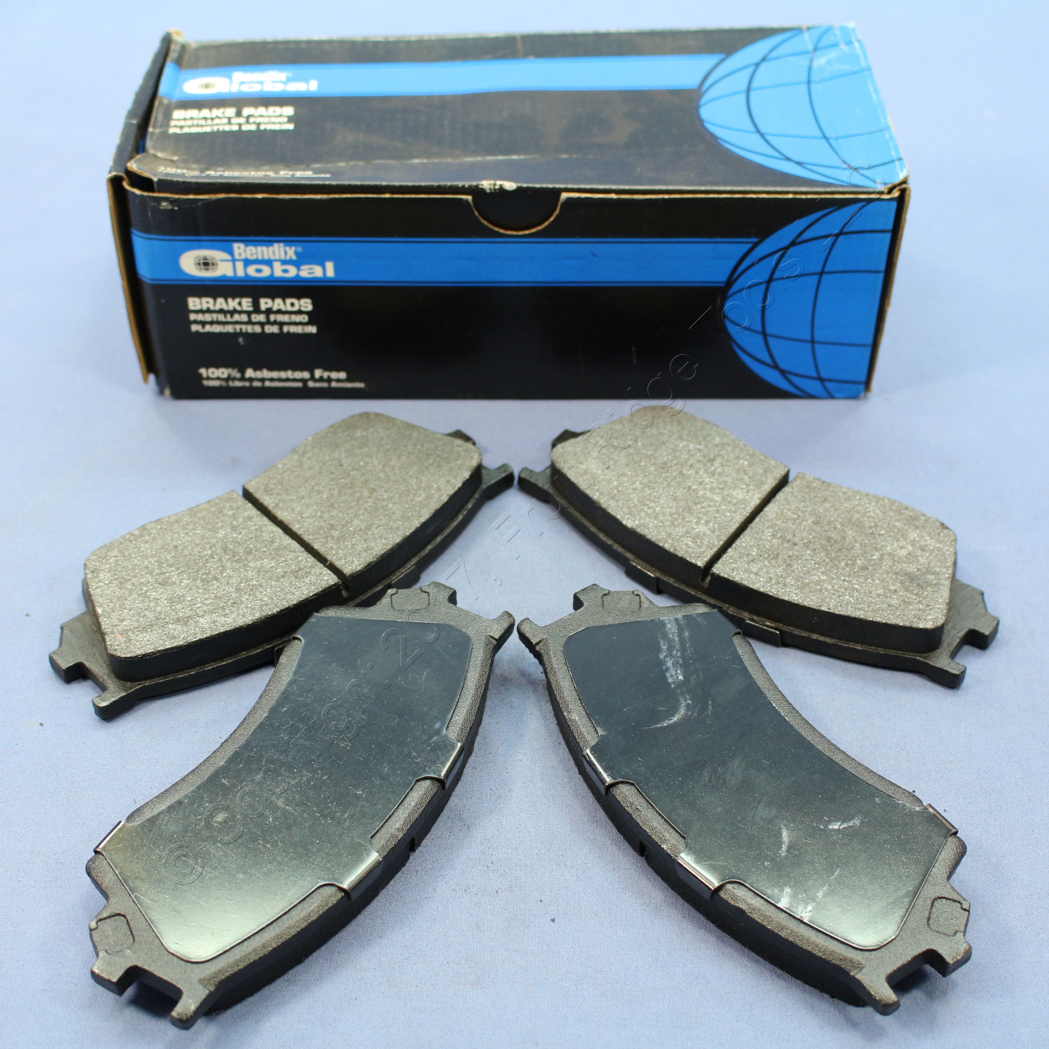 Bendix MRD643 Front Global Semi-Metallic Brake Pad Set for 95-02 Mazda Millenia