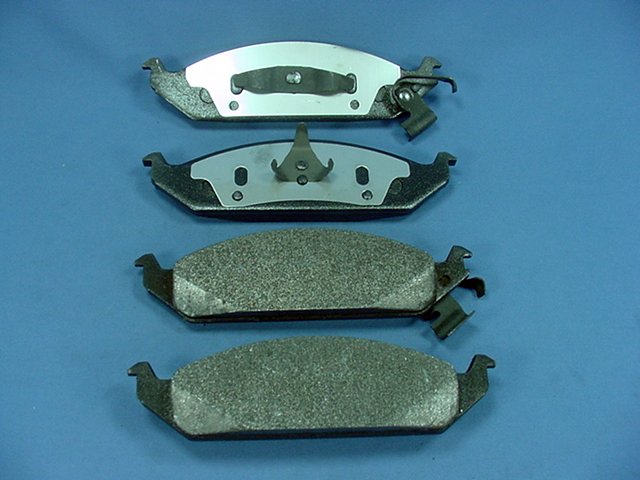 Bosch Brake Pad Set for 95 96 97 98 99 00 Cirrus Sebring Stratus Breeze Front