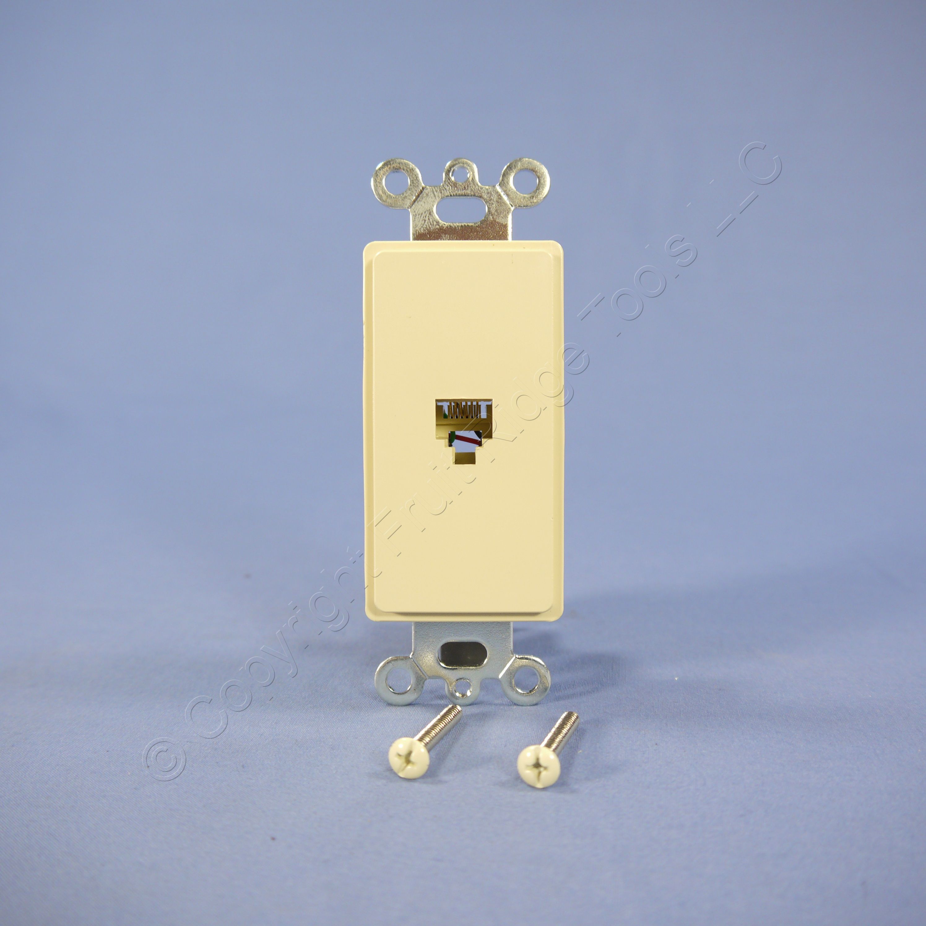 Eagle Ivory Flush Mount 6-Conductor Decorator Voice/Data Modular Jack