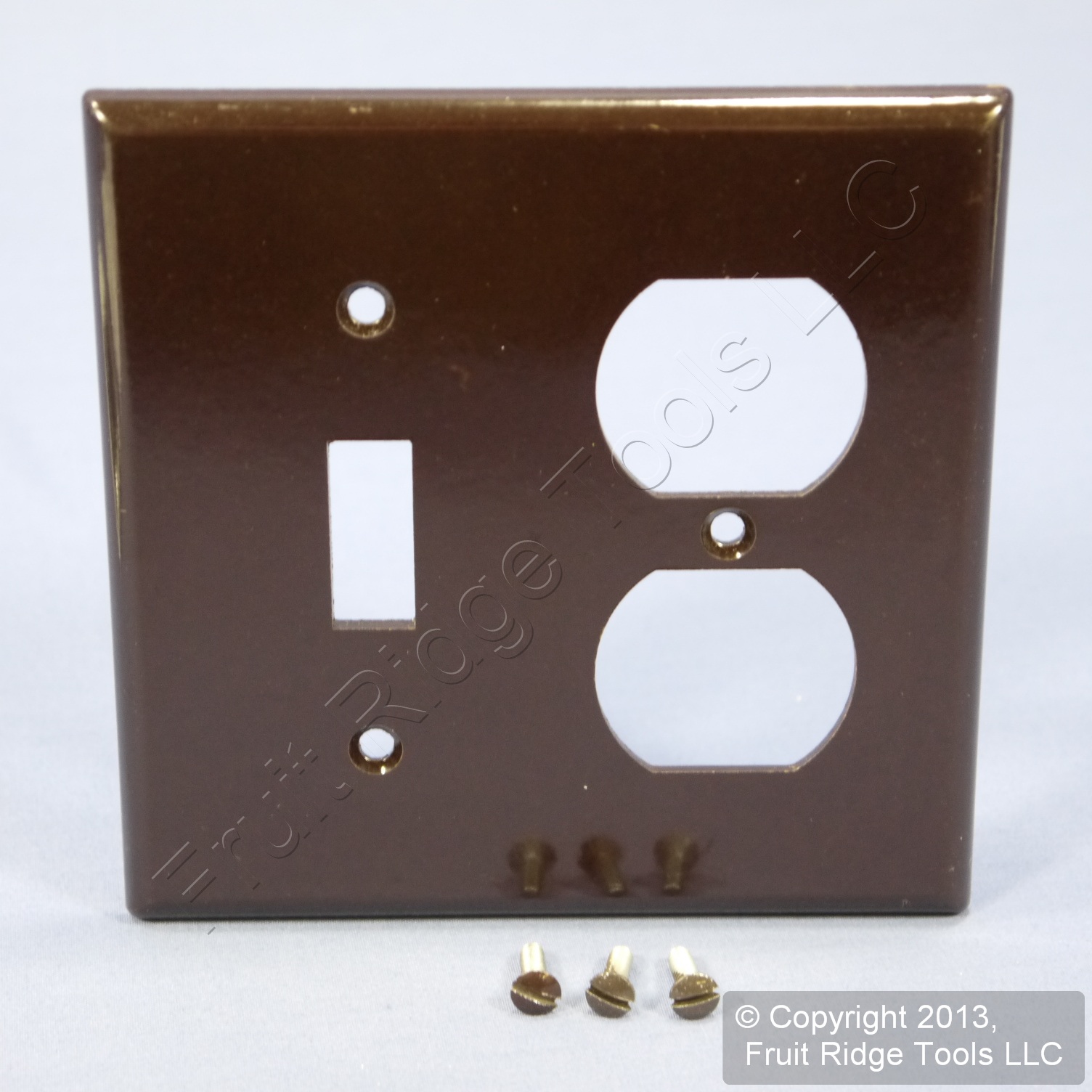 Leviton 85005 Brown 2-Gang Standard Toggle Switch Duplex Outlet Wallplate Cover