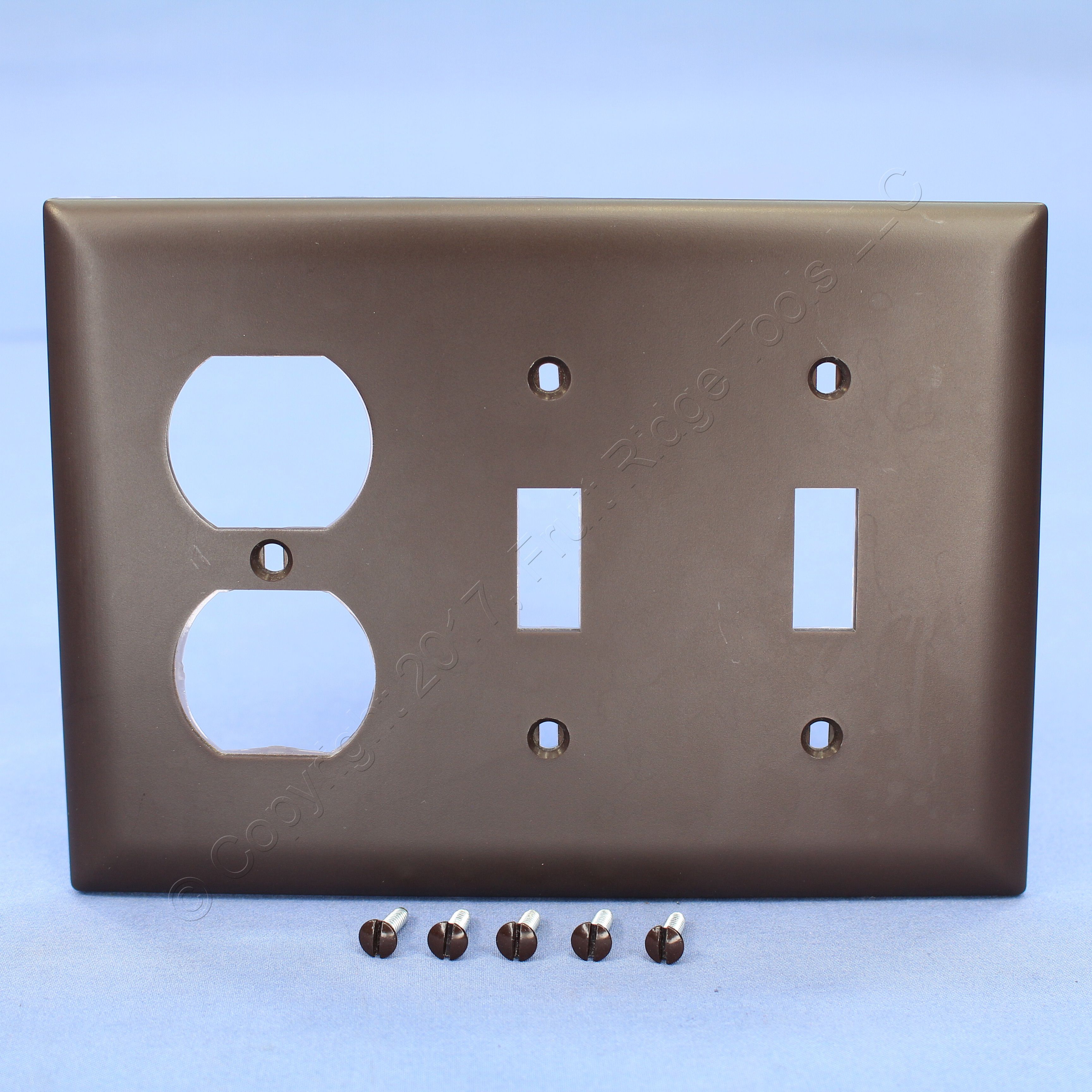 P&S Trademaster Brown 3Gang Duplex Outlet Switch Combination Nylon Cover TP28 eBay