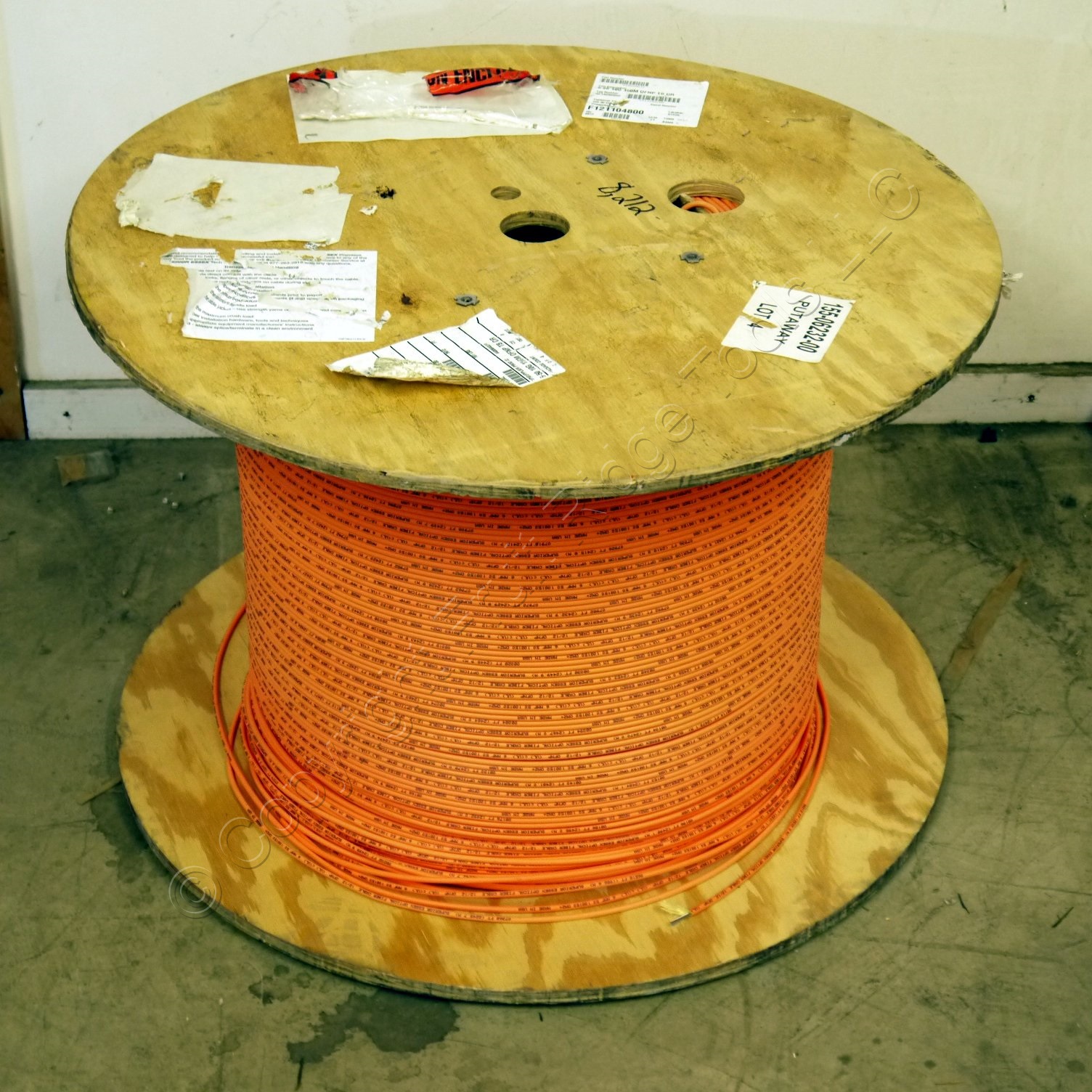 8212ft Superior Essex 6Fib Premise OFNP 10G MultiMode Plenum Fiber