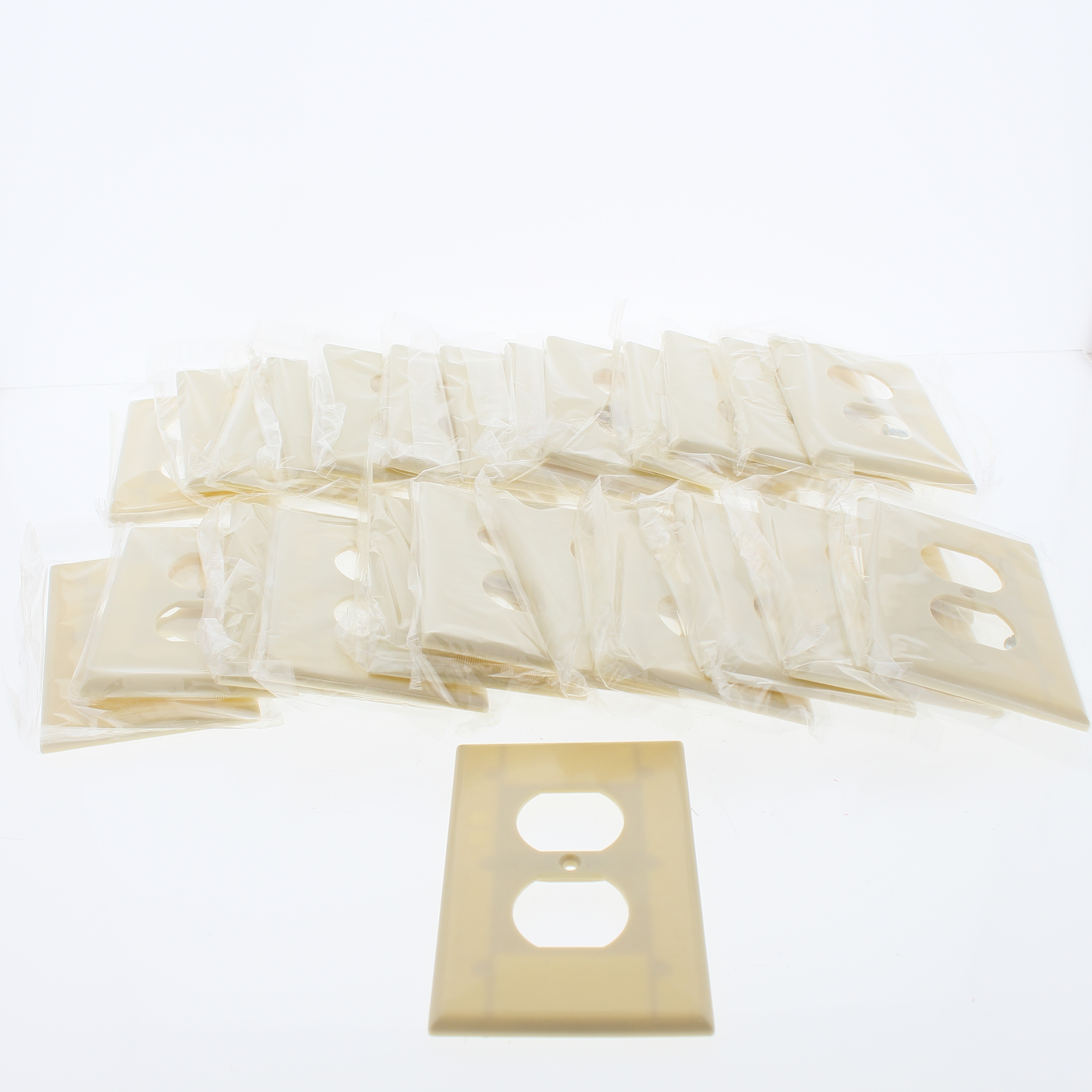 Eaton 2032V Ivory 1-Gang Duplex Outlet Plastic Mid-Size Wallplate Covers 25pcs