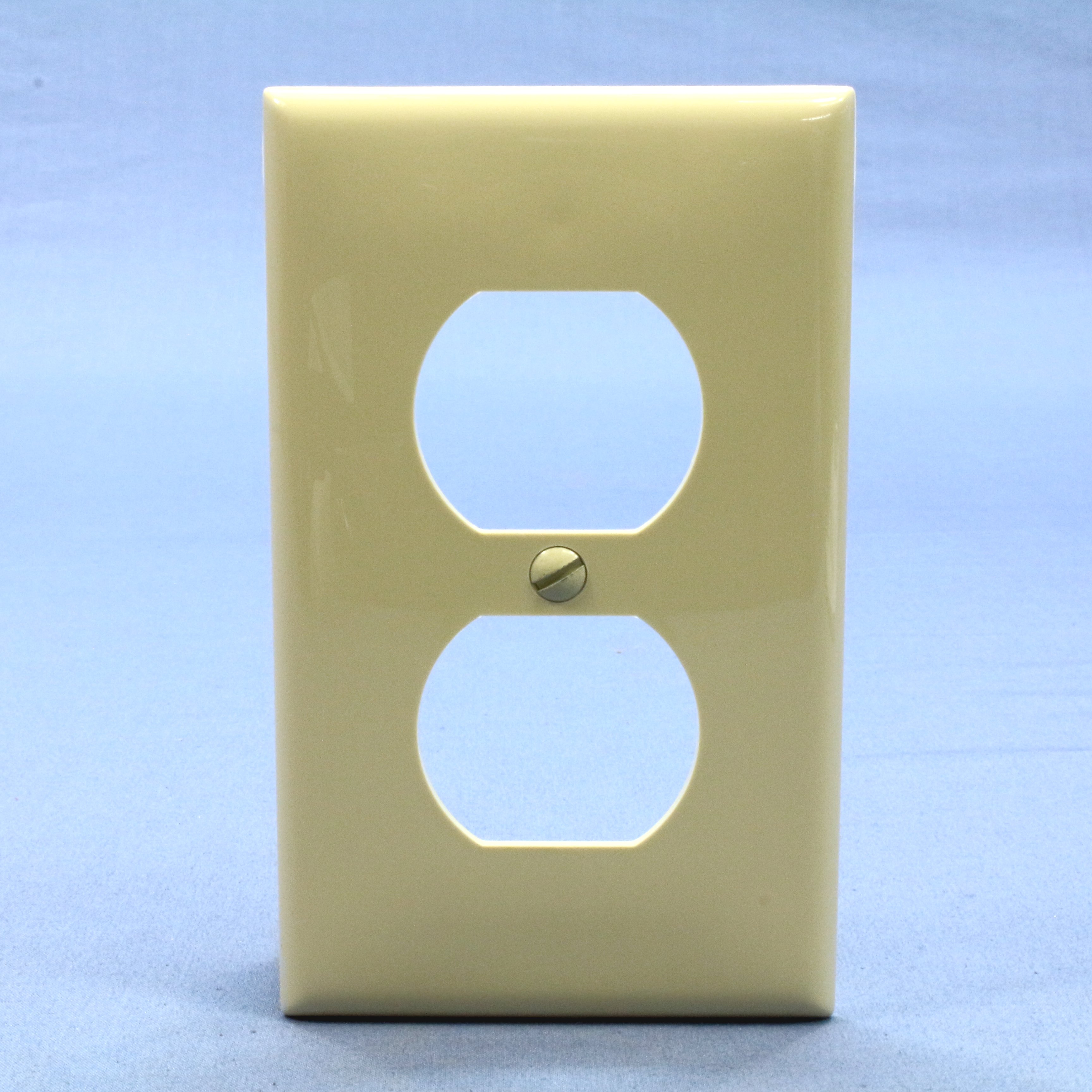 10 Leviton UNBREAKABLE Ivory Receptacle Wallplates Duplex Outlet Covers 80703-I